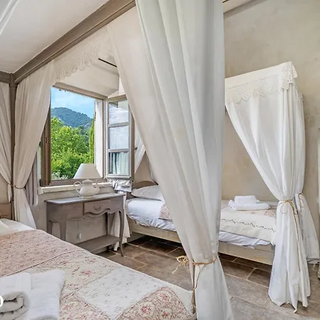 Aparthotel Les Petitons